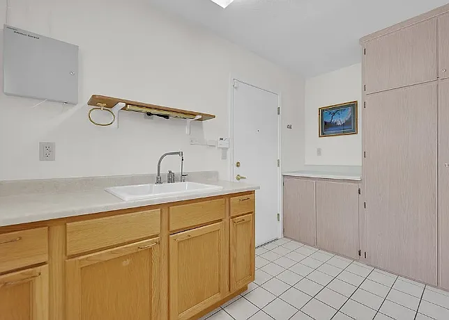 2912 S Redondo Blvd #2 — Photo 8