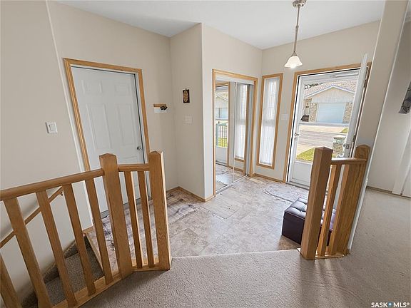 3rd image of UNIT 243-165 Robert STREET W
