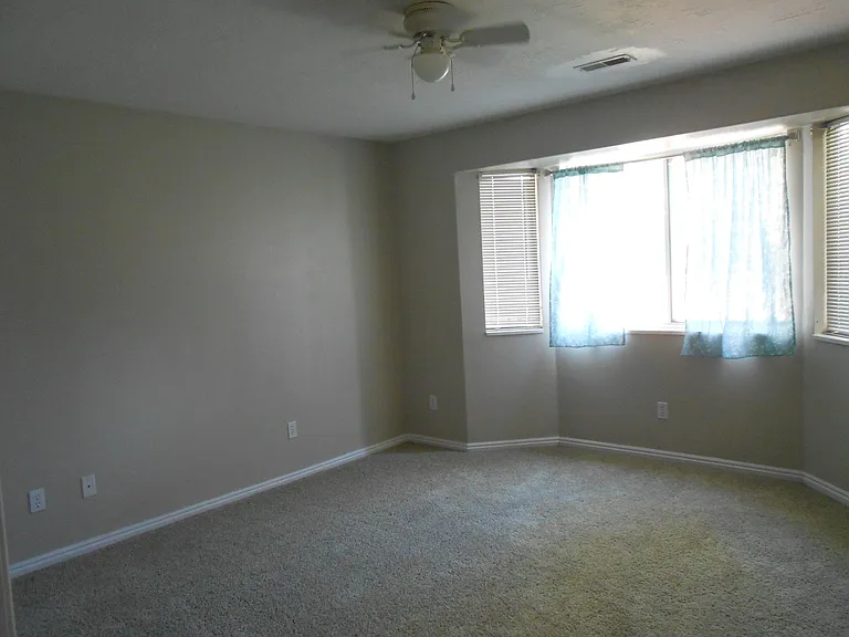 2804 W 950 N — Photo 9