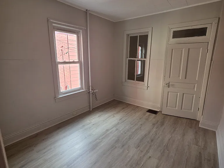 156 S Albemarle St — Photo 20