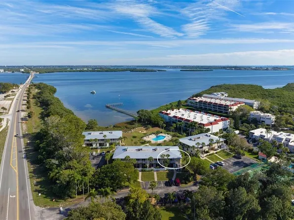 721 Manatee Ave, Holmes Beach, FL 34217