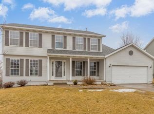 7120 Pleasant Ridge Dr SW, Cedar Rapids, IA 52404