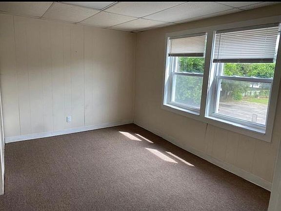 4th image of 118 N Riverview Dr #4