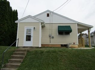 909 Hill St, Phillipsburg, NJ 08865