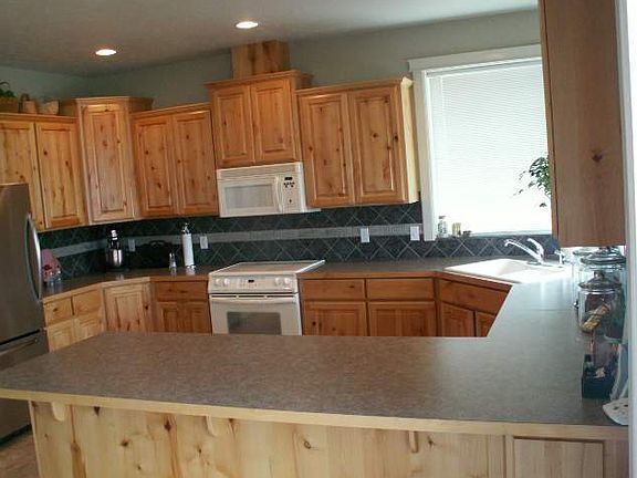 3rd image of 267 Reservoir Dr