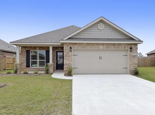 111 Clear Springs Cir, Ocean Springs, MS 39564