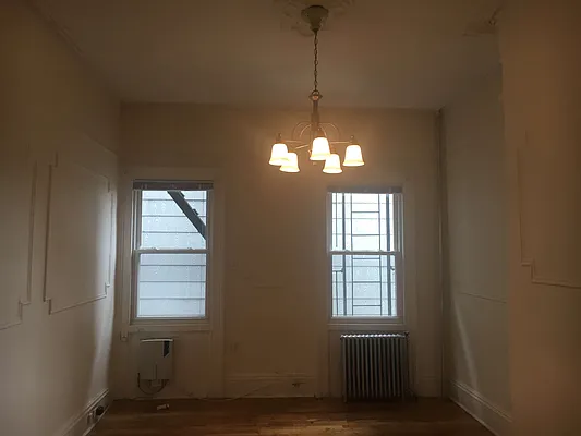 Rented by Francis Castoria LREB | media 4