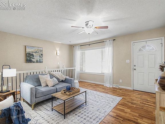 4th image of 119 Bradley St