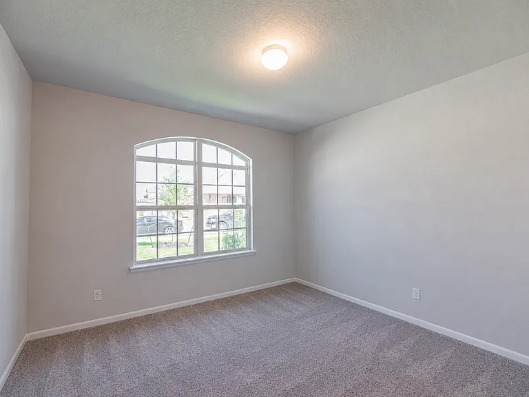 28503 Hannahs Harbor Ln — Photo 11