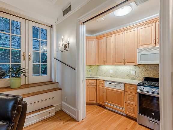 3rd image of 2109 Broadway APT 3104