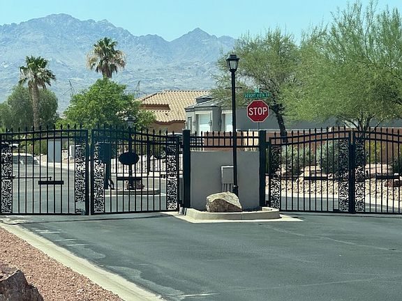 2nd image of 1077 Bella Luna Dr
