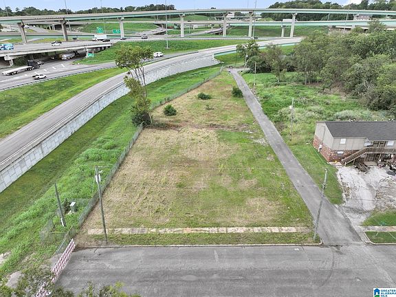 3rd image of 1118 10th Ave N #0