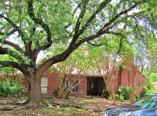 7020 Nicki St, Dallas, TX 75252
