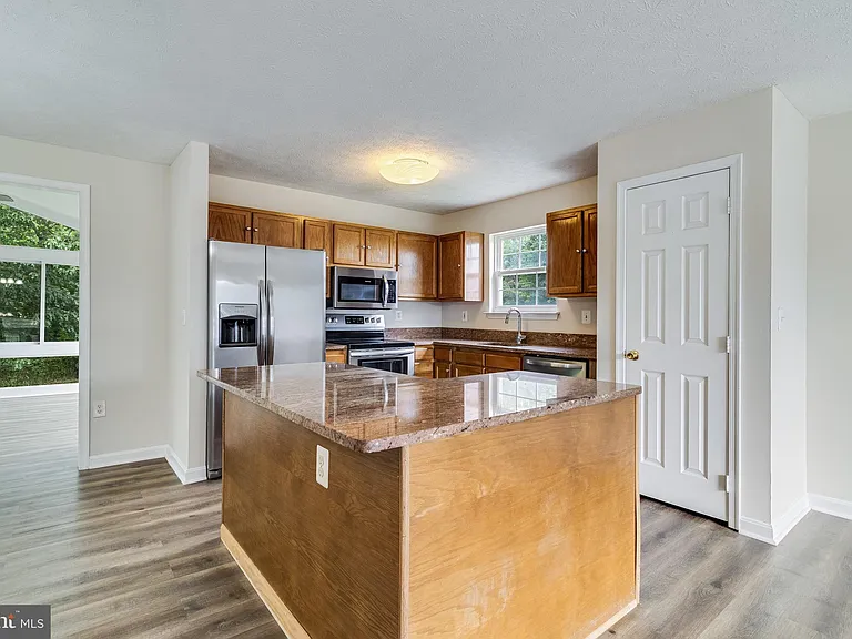35530 Golf Course Dr — Photo 4