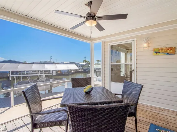 3098 Sloop Ln, Saint James City, FL 33956