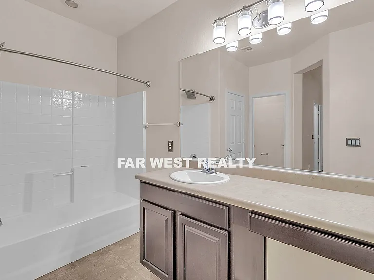 8225 N Whistling Acres Way — Photo 24