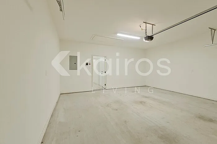 215 Peppercorn Way — Photo 23