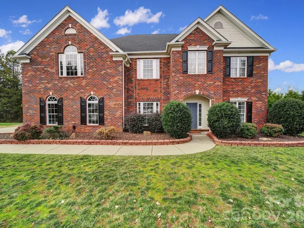1002 Dataw Ln, Indian Trail, NC 28079