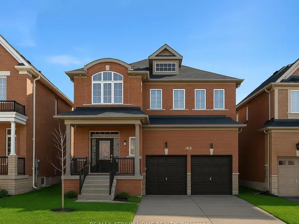 162 Bathurst Glen Dr, Vaughan, ON L4J 8T2