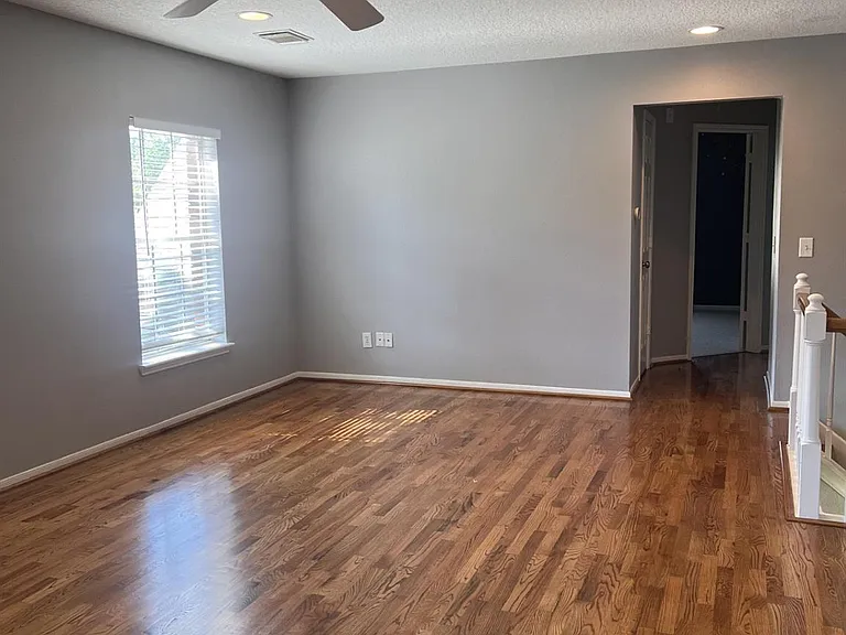 9327 Restover Ln — Photo 20