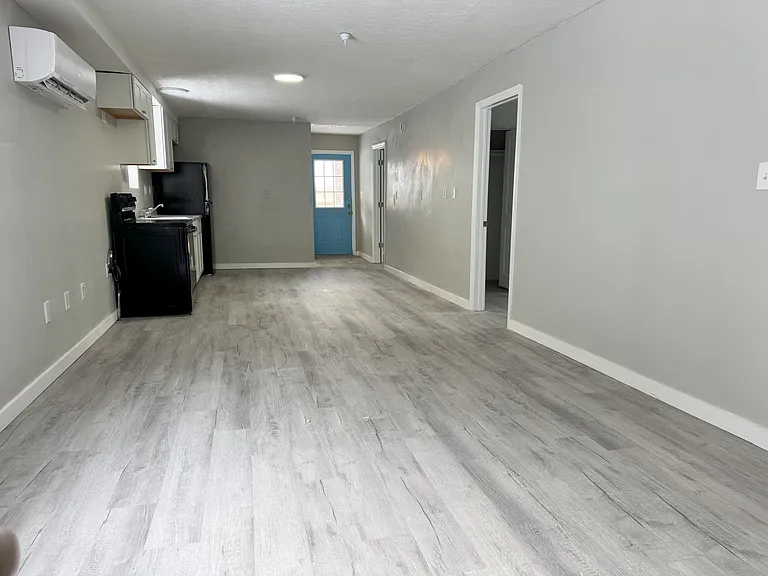 65 Beech St #1 — Photo 6