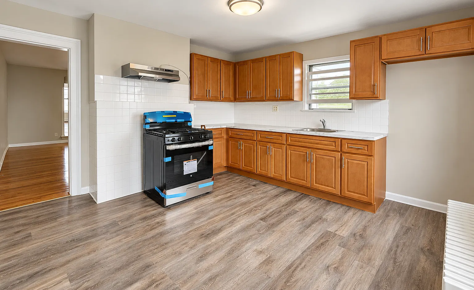 3 bed, 2472 sqft, $2,000 — Photo 4