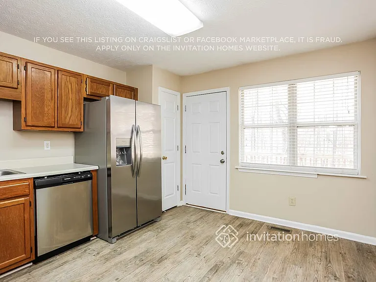 5235 Forest View Trl — Photo 8