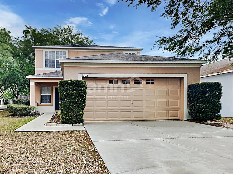 1002 Harvest Moon Dr — Photo 1