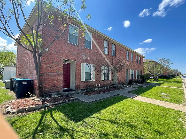 5763 Shadydell Dr — Photo 28