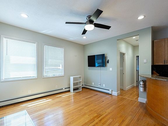 2nd image of 77 Easton St #23