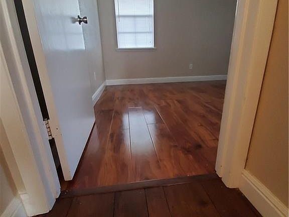 5th image of 1022 McCallum Dr