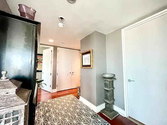 Rented by Addison Property Group | media 22