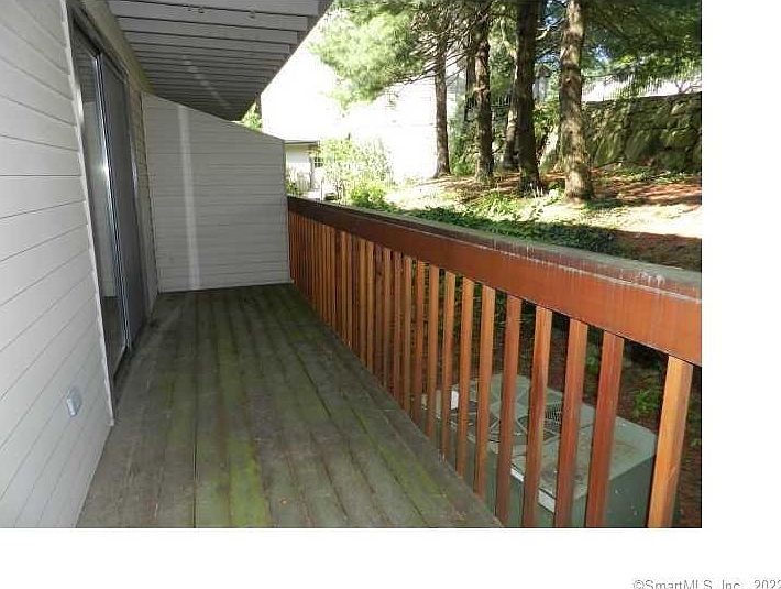 2nd image of 2437 Bedford St #F11