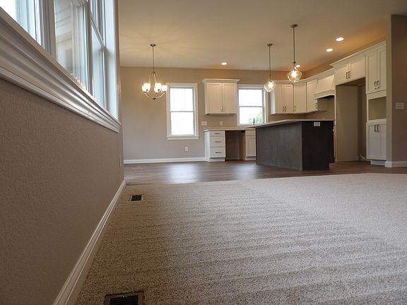 5th image of 2041 Westoria Dr