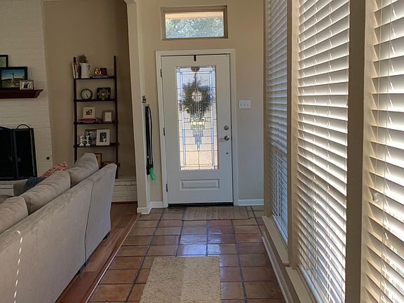 3rd image of 6529 Southpoint Dr