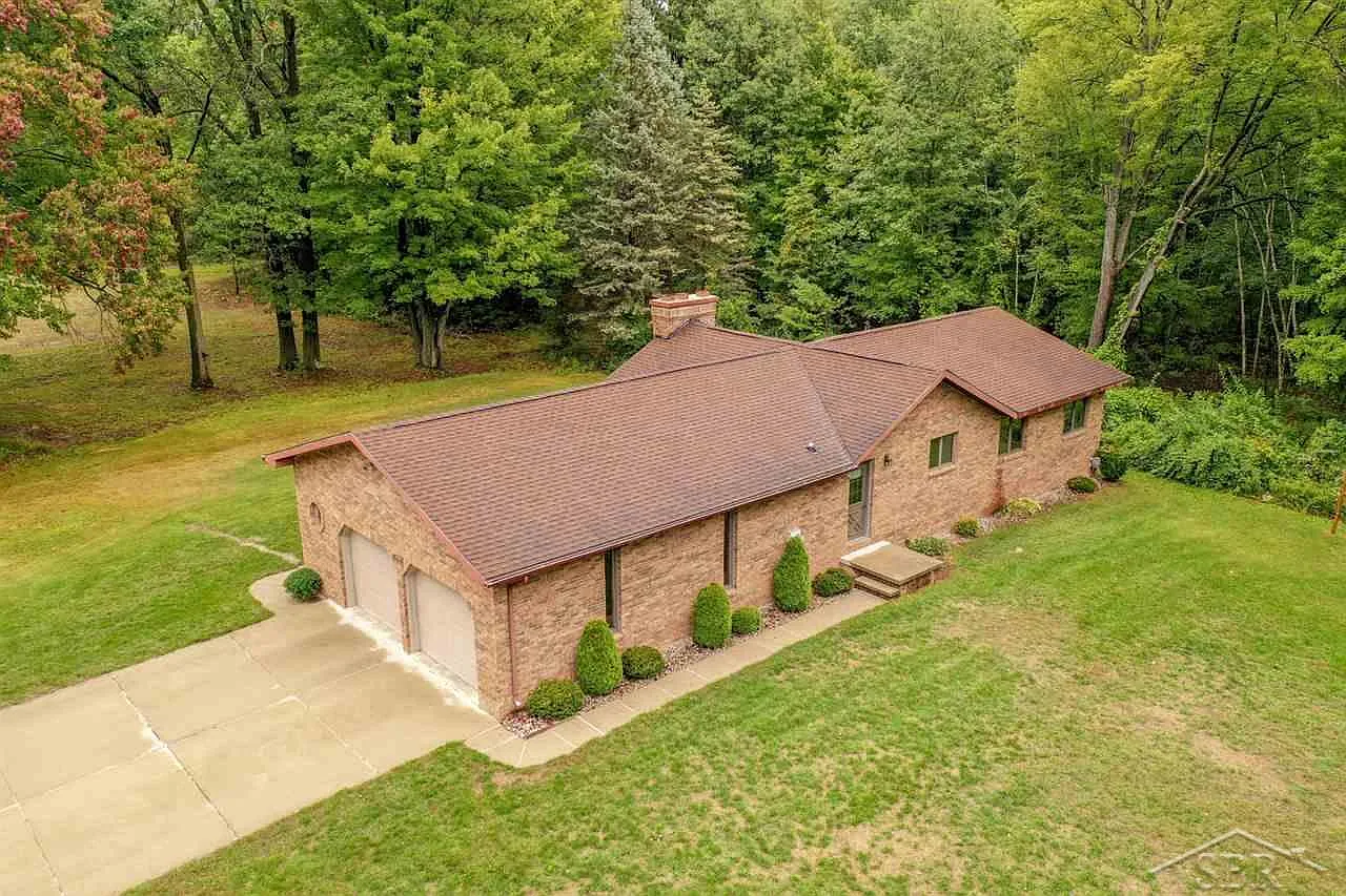 10600 Swan Creek Rd photo 1
