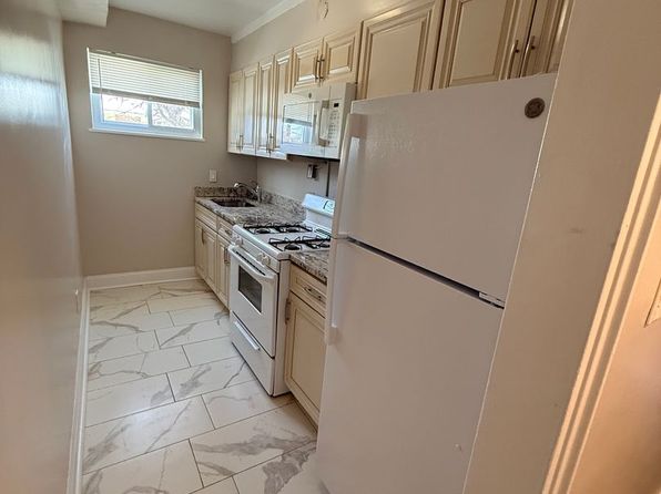 1841 N Dinwiddie St #0