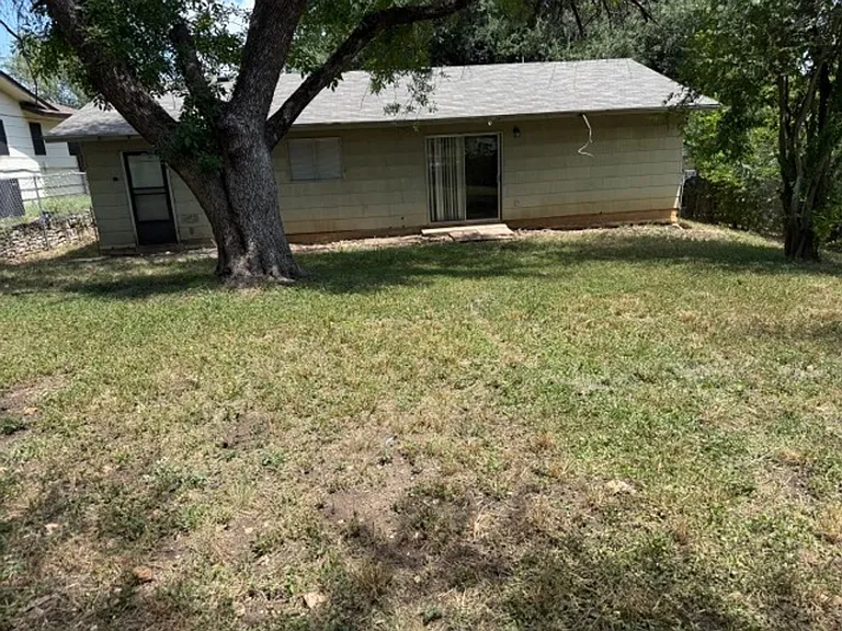 2307 Lake Louise Dr — Photo 12