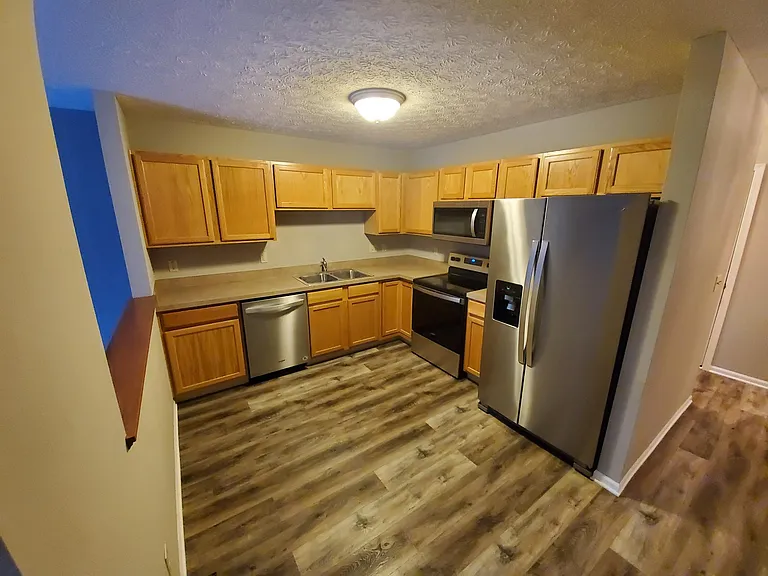 396 Angela Ln — Photo 5