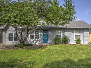 14456 S Poplar St, Glenpool, OK 74033