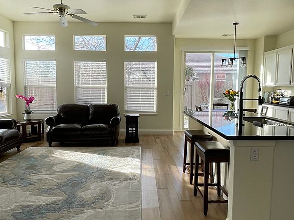 3rd image of 1705 Comanche Moon Ct