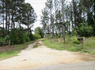 9870 Old Savannah Rd, Sandersville, GA 31082