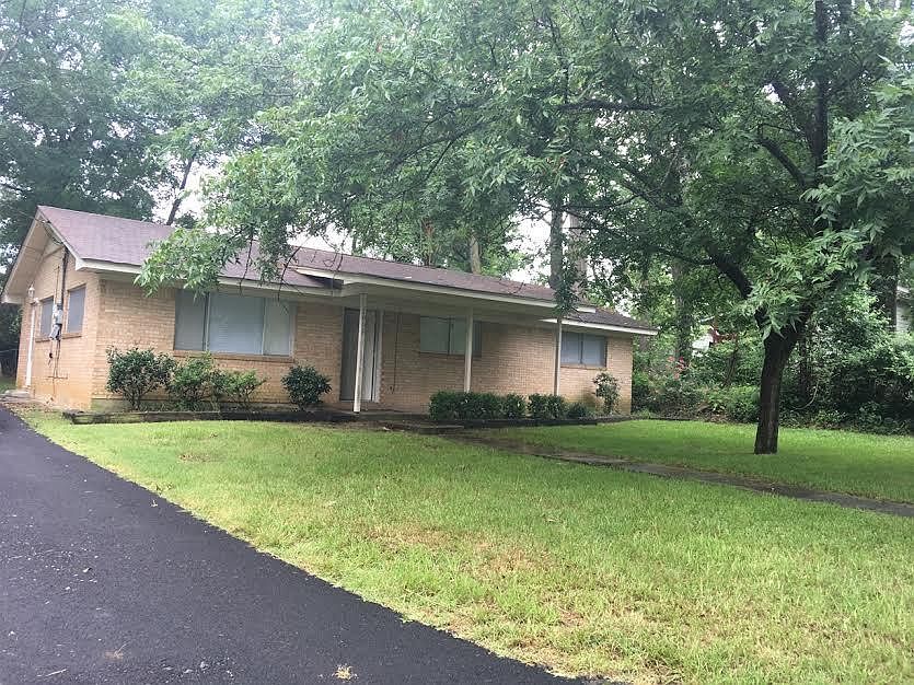 1st image of 1002 E Mary Ave