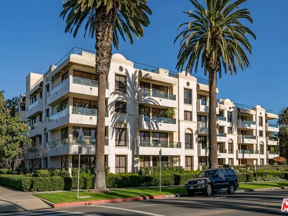 701 Ocean Ave #PHD