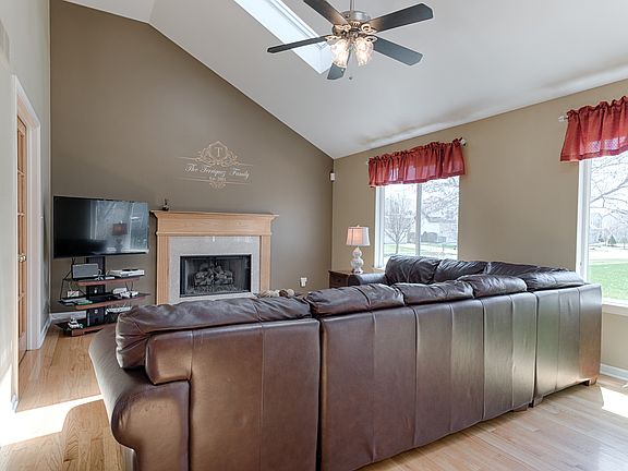 5th image of 25437 Cinnamon Cir