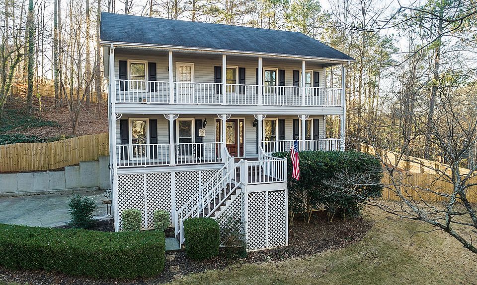 1st image of 106 Caracas Dr