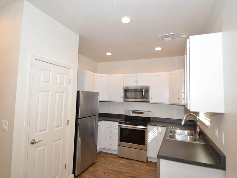 2511 N West St — Photo 8