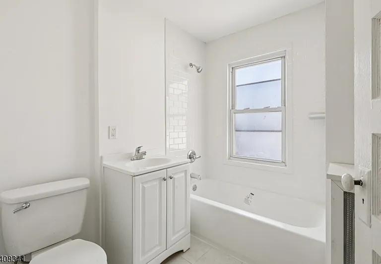 66 N Washington Ave #1 — Photo 20