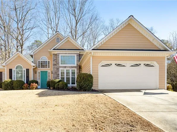 6272 Cheatham Lake Dr NW, Acworth, GA 30101