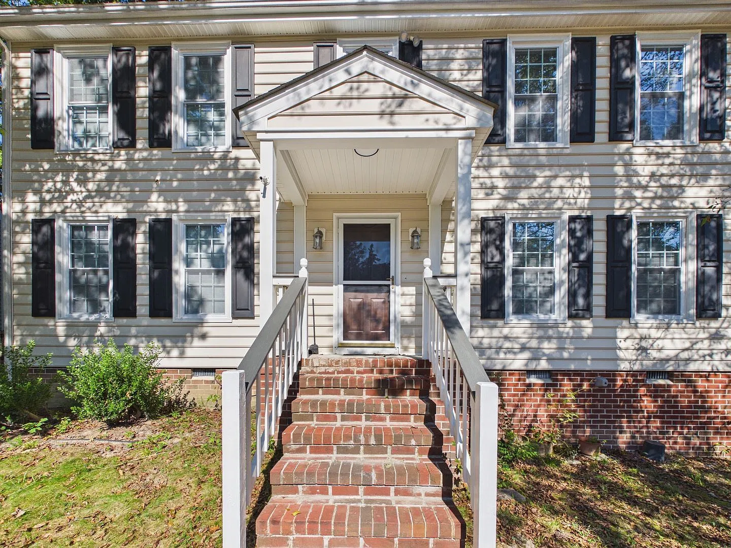 4 bed, 3.0 bath, 2102 sqft, $2,795 — Photo 4